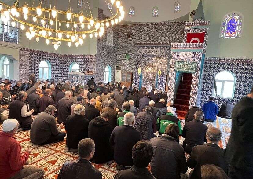 Muğla’da Balık Tutarken Hayatını Kaybeden İmam Son Yolculuğuna Uğurlandı 3